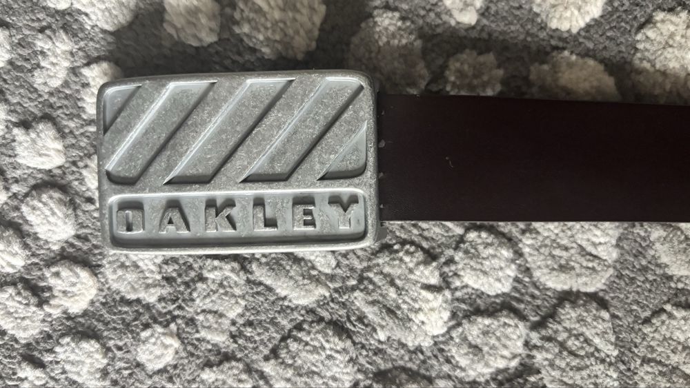 Pasek Oakley Halifax Dark Brown