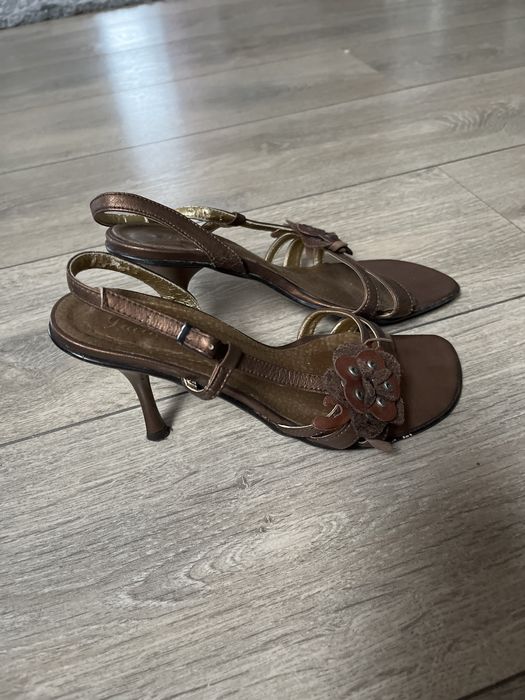 Pantofelki na impreze