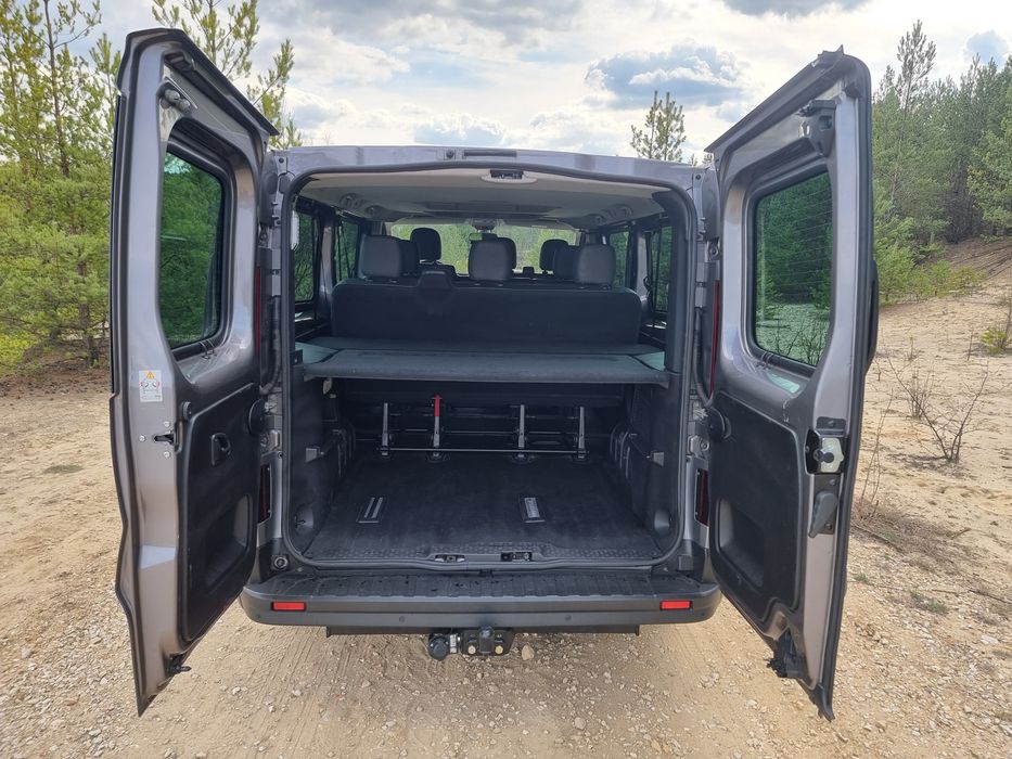 Wynajem Renault Trafic Long Bus 9 os Chrzanów Krzeszowice Jaworzno UE