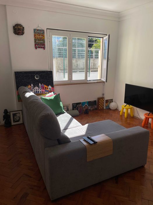 Sofa cama chaise longue cinza super confortável grey couch