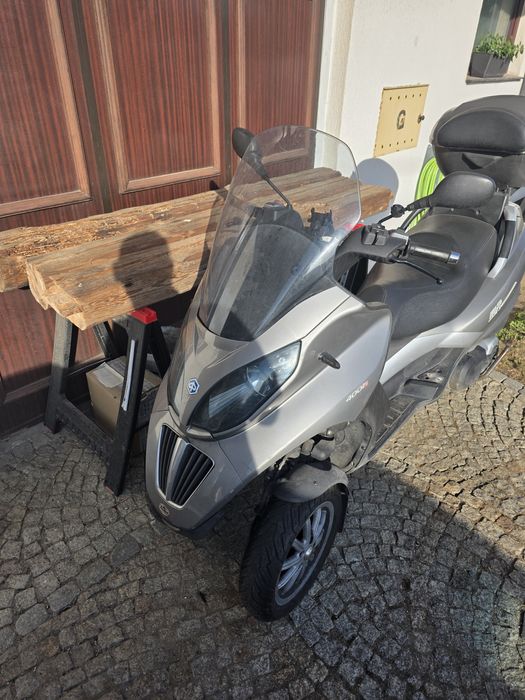 piaggio mp-3 400