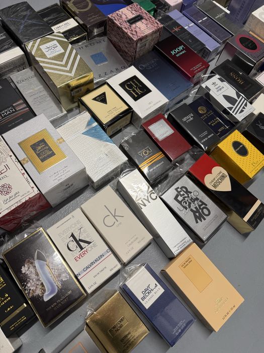 Puste pudełka 80 sztuk po perfumach i kosmetykach
