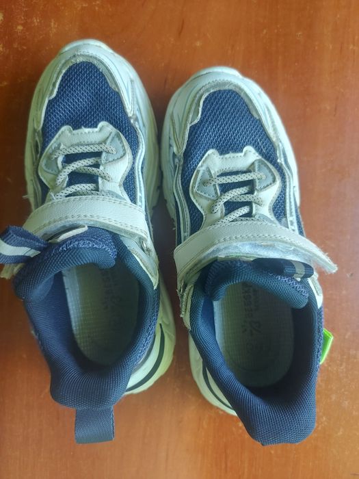 Кросівки на хлопчика