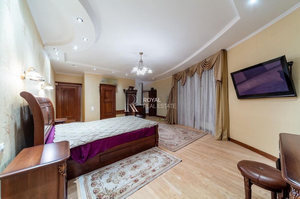 Оренда Квартира 3к 140м2 Центр Балкон Гардероб Укриття Метро