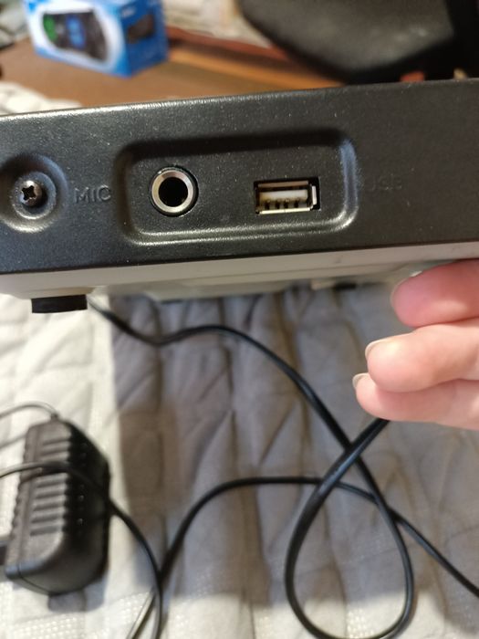 DVD-плеєр BBK DVP159SI з USB та караоке
