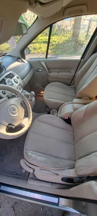 Renault Scenic lift
