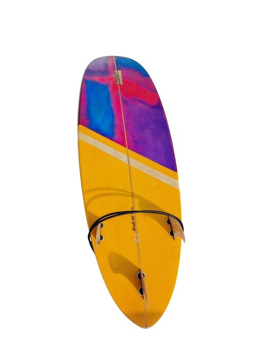 6’8” Mid Length Surfboard ~36L –Versatile + Extras (FCS, leash, cover)