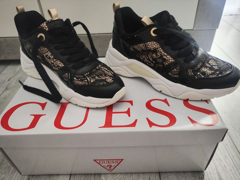 Sneakersy Guess rozm. 36 stan idealny.