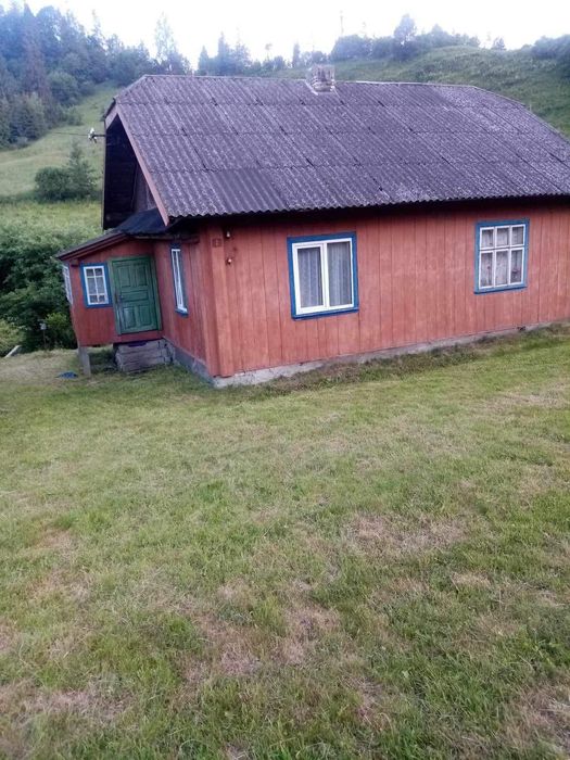 Продам приватний будинок з землею