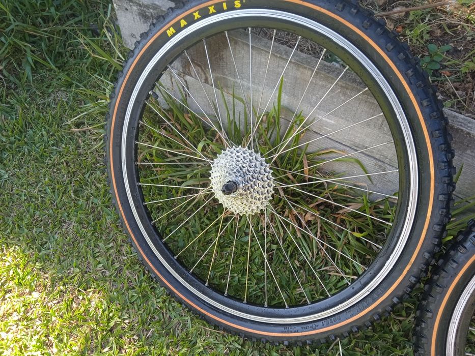 Rodas Vendo par de rodas completo para bicicleta de montanha (BTT/MTB)