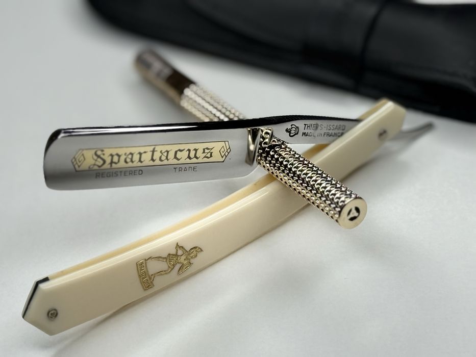 Опасная небезпечна бритва