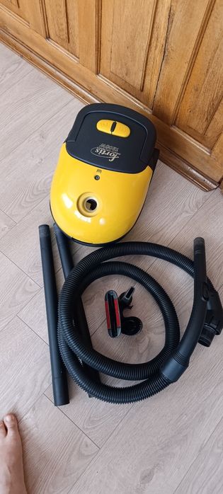 Пилосос Fortis 1200W