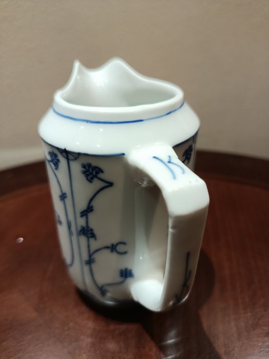Śliczny stary mlecznik porcelana Schumann
