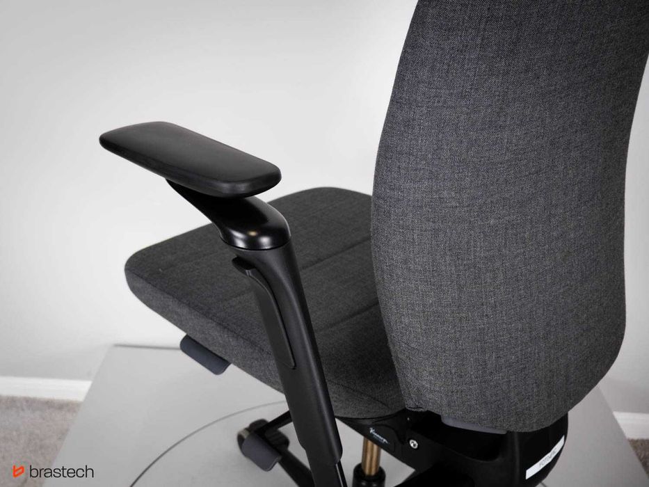 Fotel biurowy Kinnarps Capella Wysokie oparcie