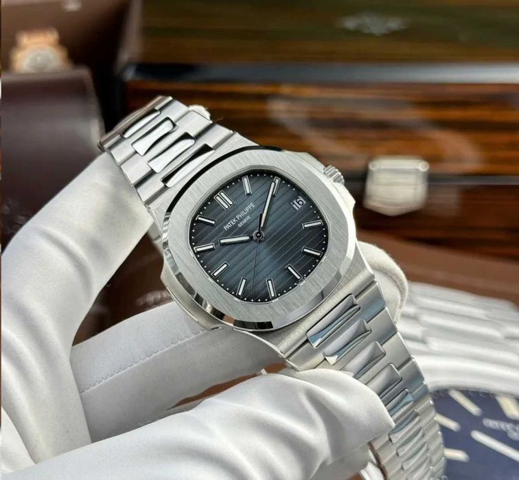 Мужские премиум часы Patek Philippe Nautilus Blue Dial