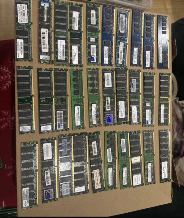 Memoria ram (cerca de 230)