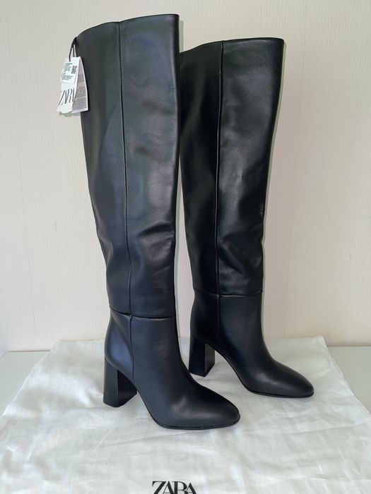 Кожаные сапоги Zara