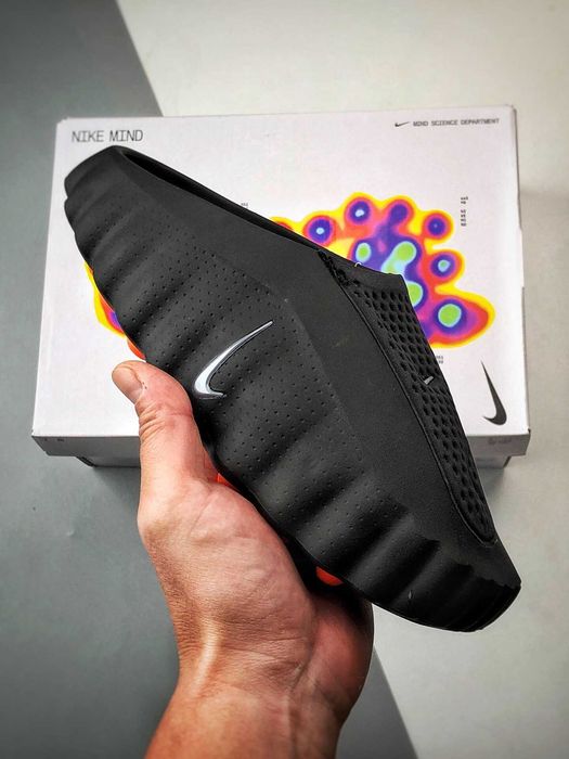 Nike Mind 001 Czarne buty sportowe do użytku na zewnątrz R.39