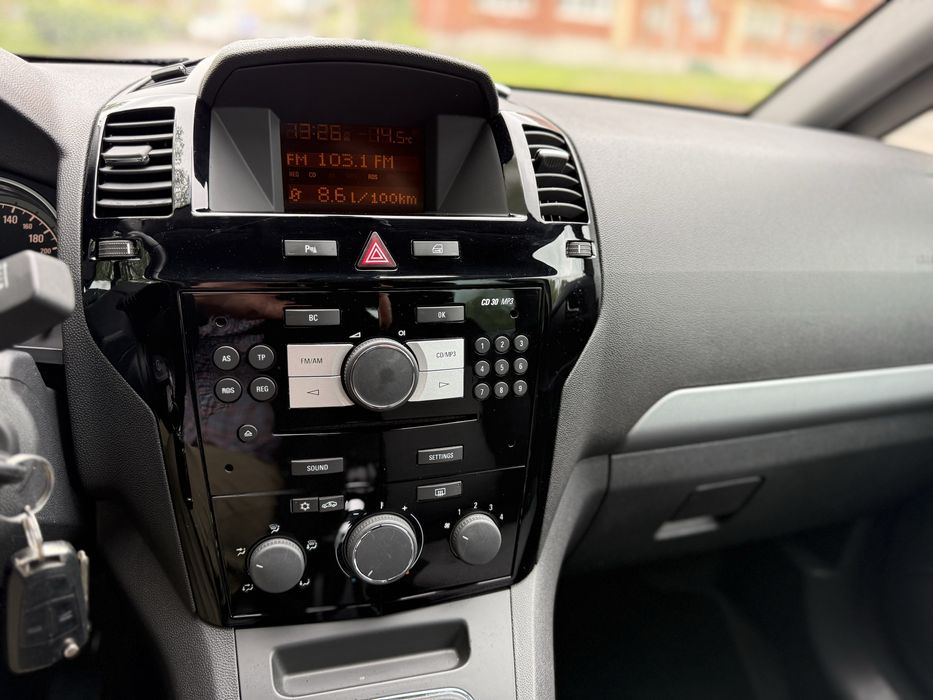 Opel Zafira 7 місць з Німеччини Розмитнена