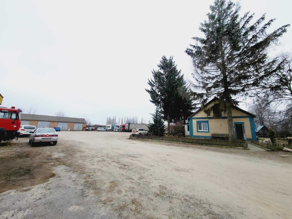 Продам майновий комплекс (9842)