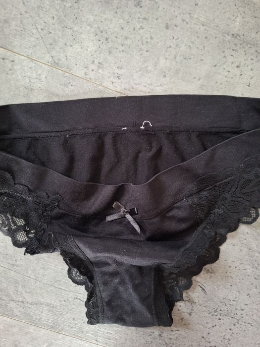 Majtki czarne z koronką rozm. S