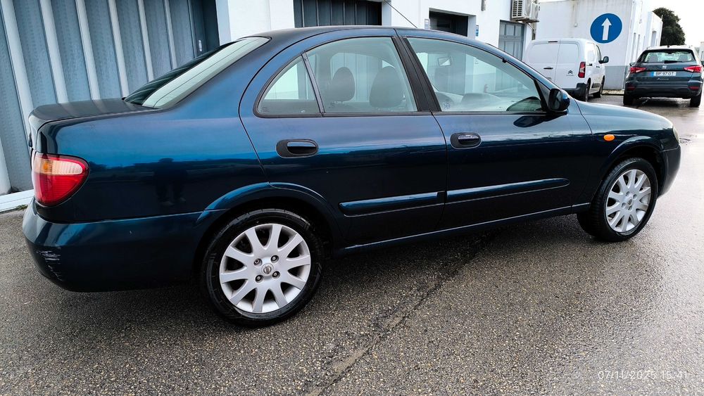 Nissan Almera 1.5 AC e em muito bom estado geral