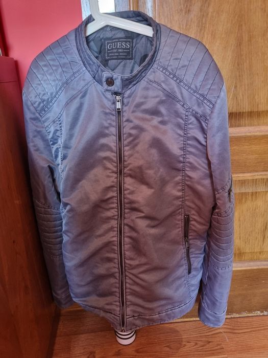 Casaco Guess em óptimo estado