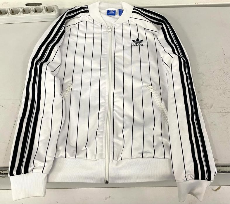 Куртка тнф мастерка норт фейс tnf бомбер адик поставка вещей реп боксы