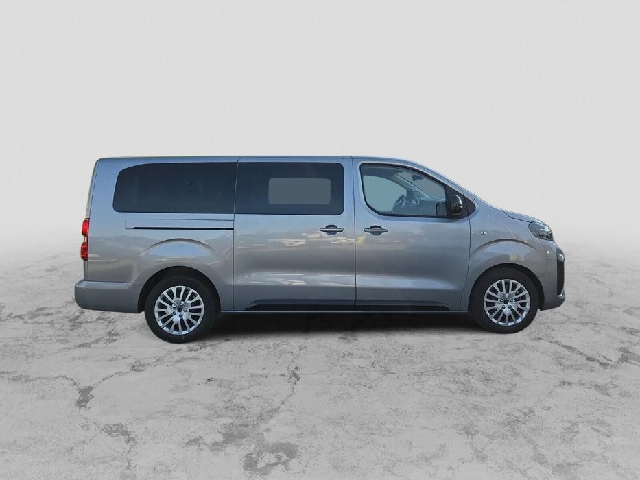 Peugeot Traveller