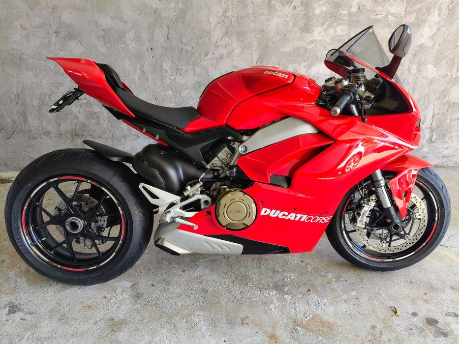 Ducati Panigale V4 Nacional