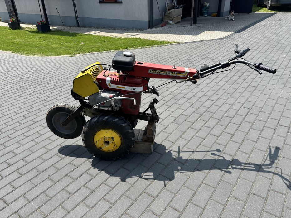 fortschritt e930 + przyczepka + akcesoria