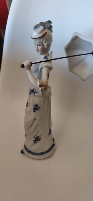 Estatueta dama antiga porcelana  30 cm