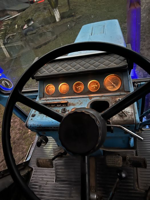 Продам трактор мтз 82