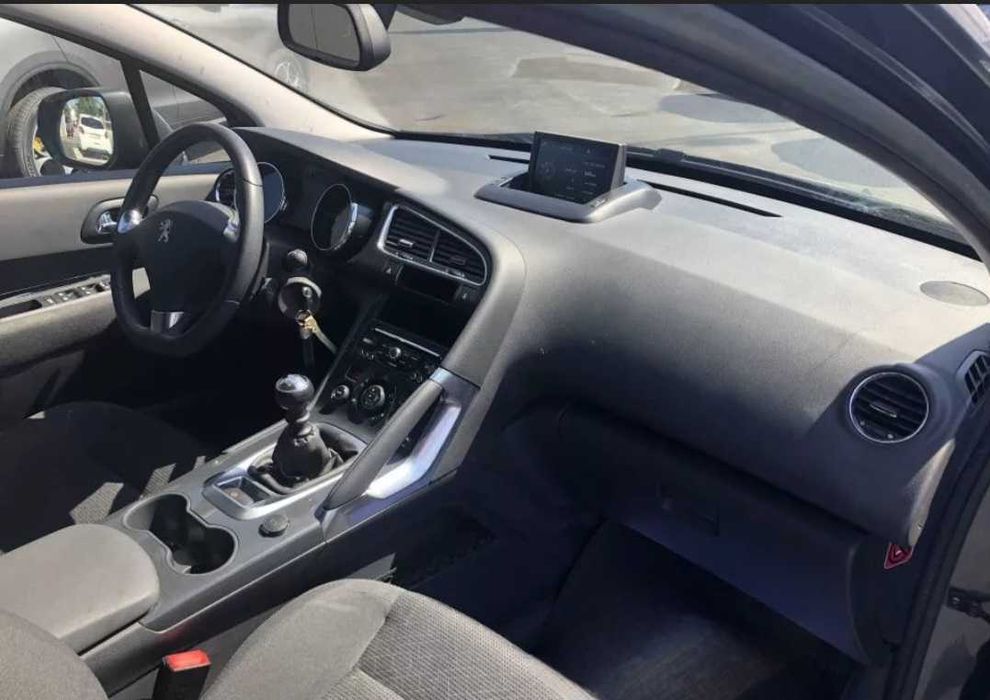 Peugeot 3008 — fotografia 3