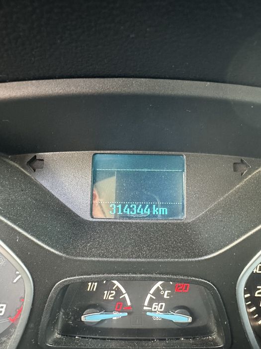 Ford Kuga Uszkodzony silnik