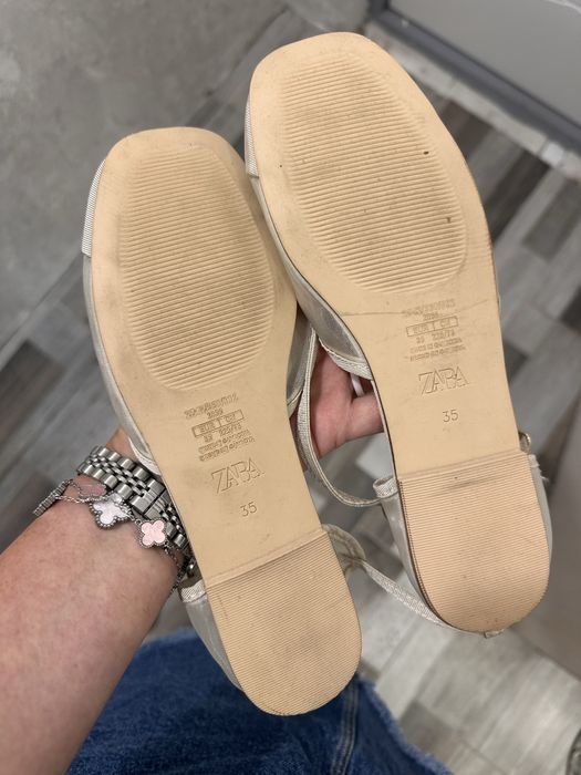 Балетки ZARA.