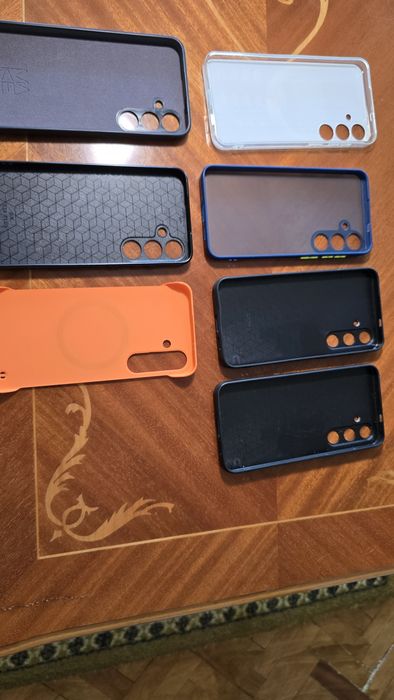 Продам чохли samsung s24+