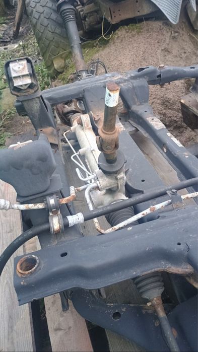 Спрінтер 906 Подрамник ( стойки рулюва рейка супорта )