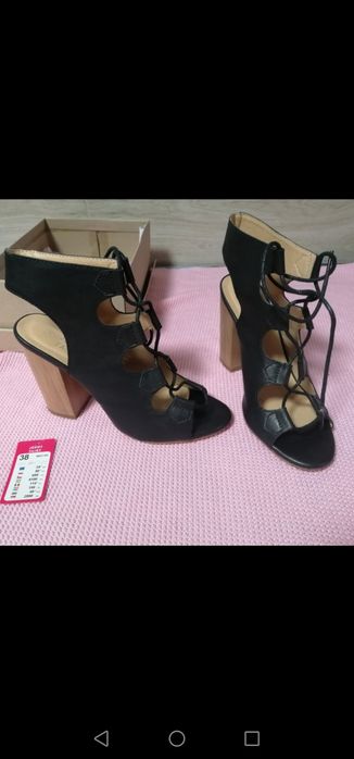 Buty sandałki na obcasie czarne wiązane 38 damskie
