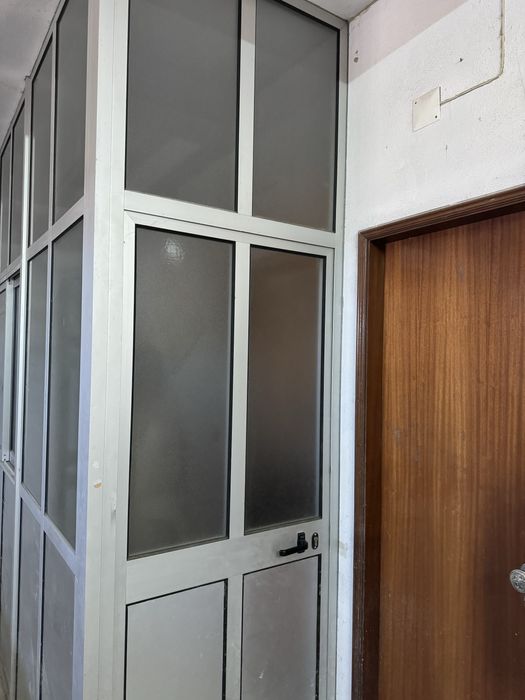Divisoria em alumínio para quarto ou escritorio