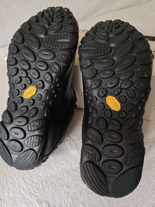 Черевики Merrell для трекінгу