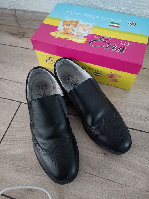 Продам туфлі хлопчику