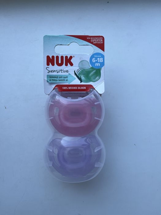 Пустушка соска NUK 6-18 місяців нові