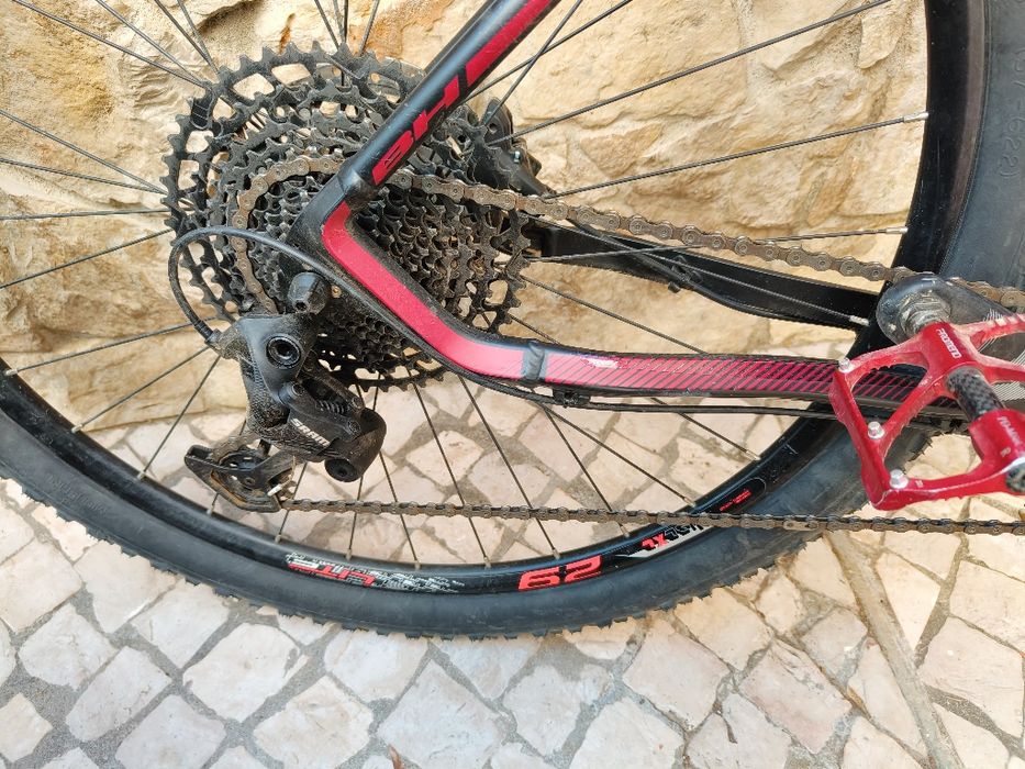 Bicicleta BTT roda 29 marca BH