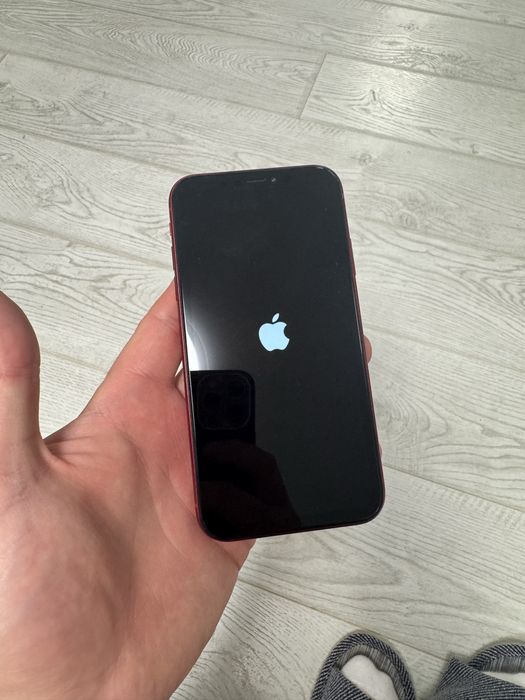 Продам Iphone XR