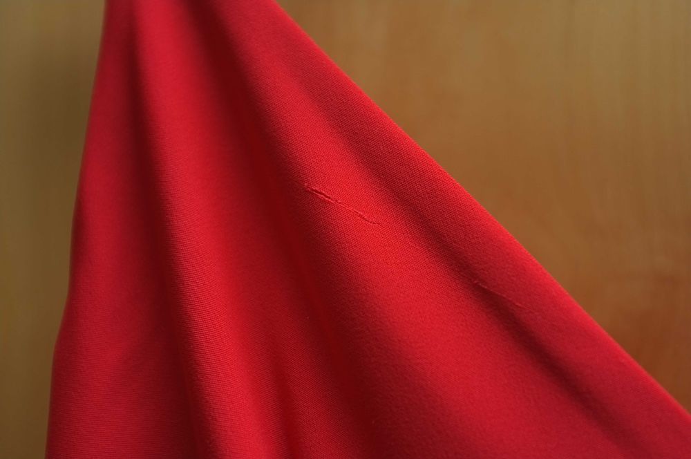 czerwona elegancka długa sukienka suknia wizytowa koktajlowa maksi