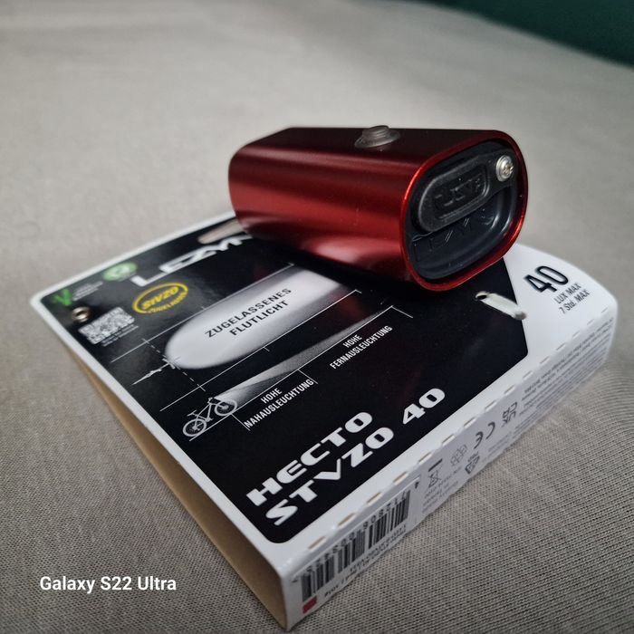 Lampka światło rowerowe Lezyne Hecto stvzo 40