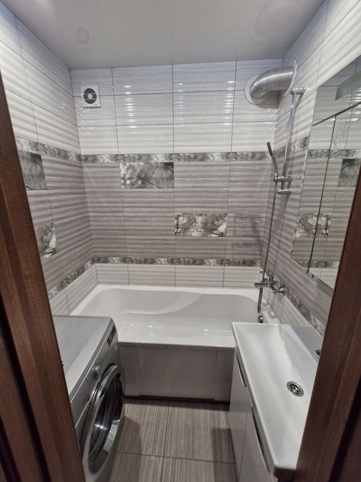 Продам квартиру в центрі м. Берестин Харківська область