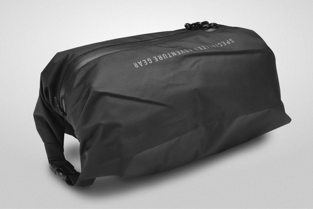 Specialized sakwa burra burra drypack bikepacking