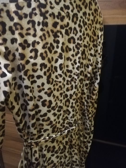 Sukienka panterka midi